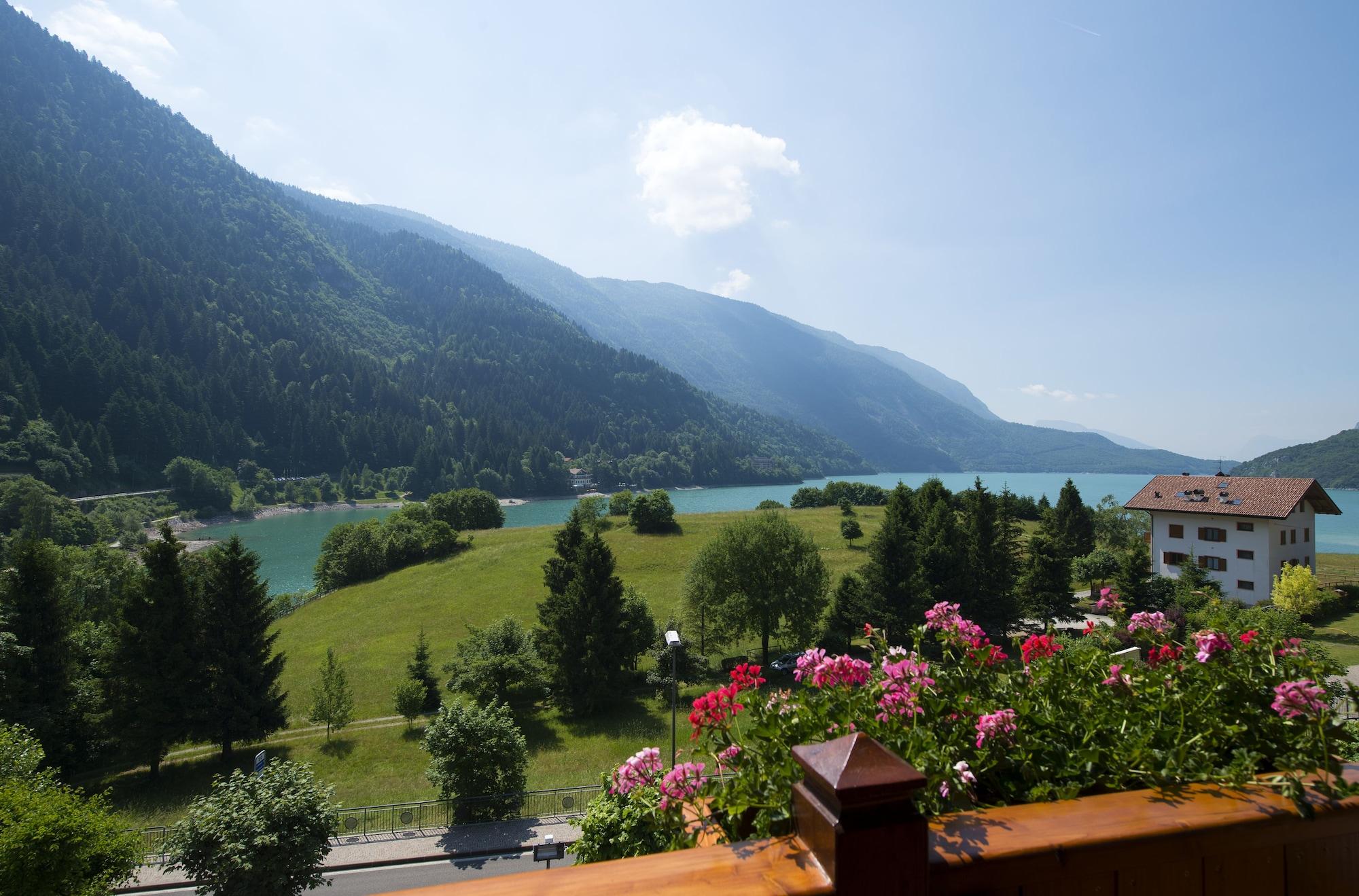 Hotel Du Lac Molveno Esterno foto