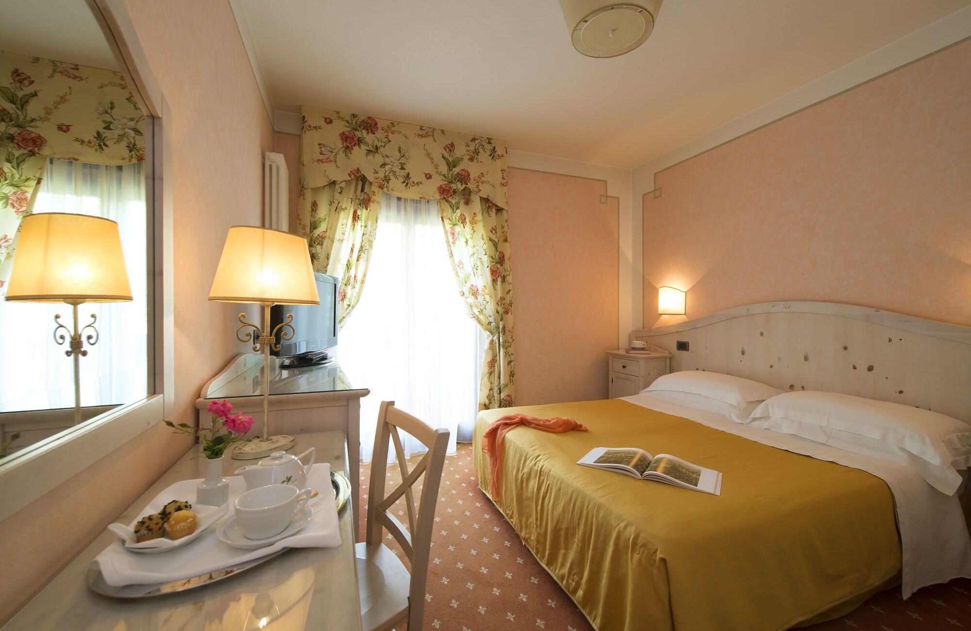 Hotel Du Lac Molveno Esterno foto